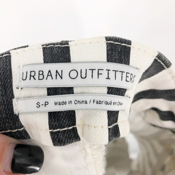 Urban Outfitters Womens A-Line Mini Skirt Small White Striped Stretch Front Zip - Picture 5 of 7